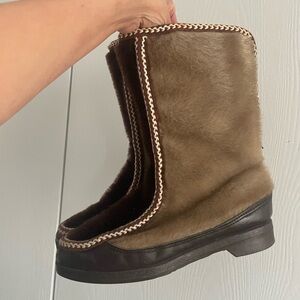 vintage Snowland faux fur snow boots in brown